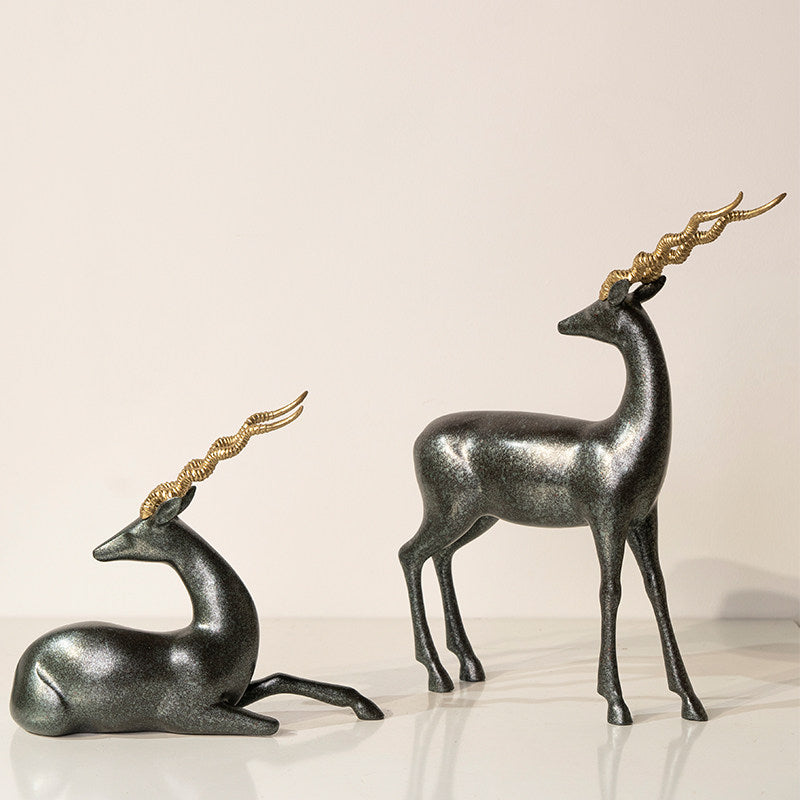 Luxury High-end Deer-themed Minimalist Resin Home Decor Ornament