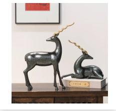 Luxury High-end Deer-themed Minimalist Resin Home Decor Ornament